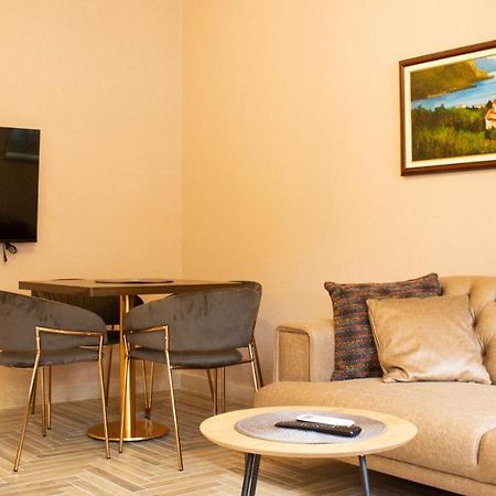 Live By The Sea, Bijela Apartment Rake Екстериор снимка
